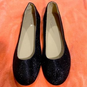 Black sparkle flats